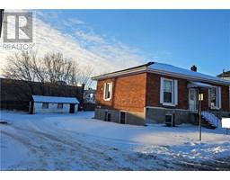 18 CHAPEL Street, woodstock, Ontario