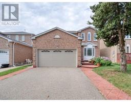 7 DUGGAN Drive, brampton, Ontario