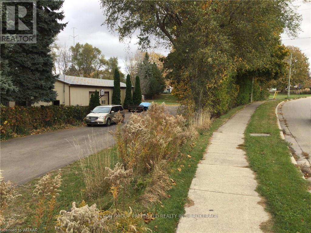 301 Mill Street, Woodstock (Woodstock - South), Ontario  N4S 2X6 - Photo 3 - X10744794