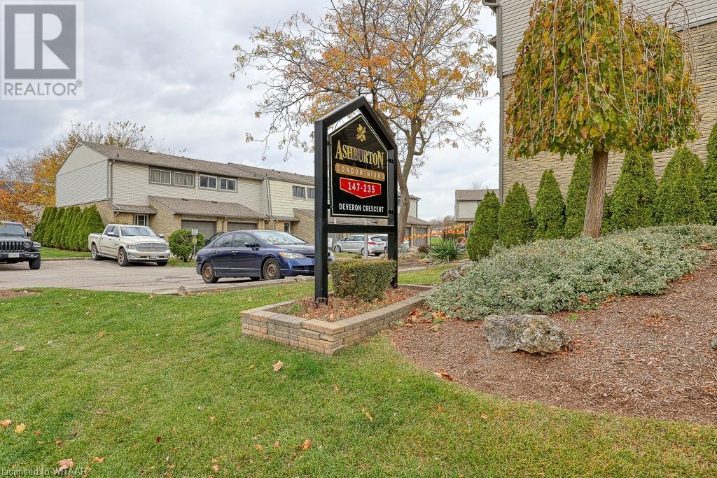 149 Deveron Crescent, London, Ontario  N5Z 4J7 - Photo 4 - 40666688