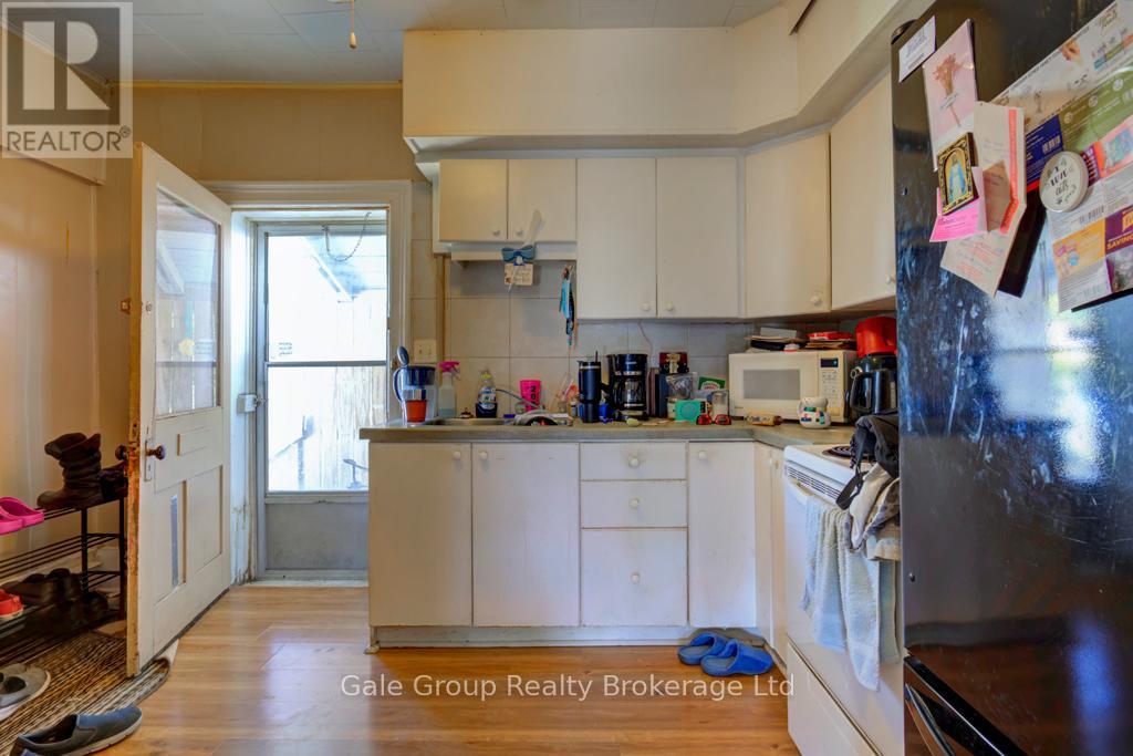 132 Tillson Avenue, Tillsonburg, Ontario  N4G 3A5 - Photo 3 - X11924157