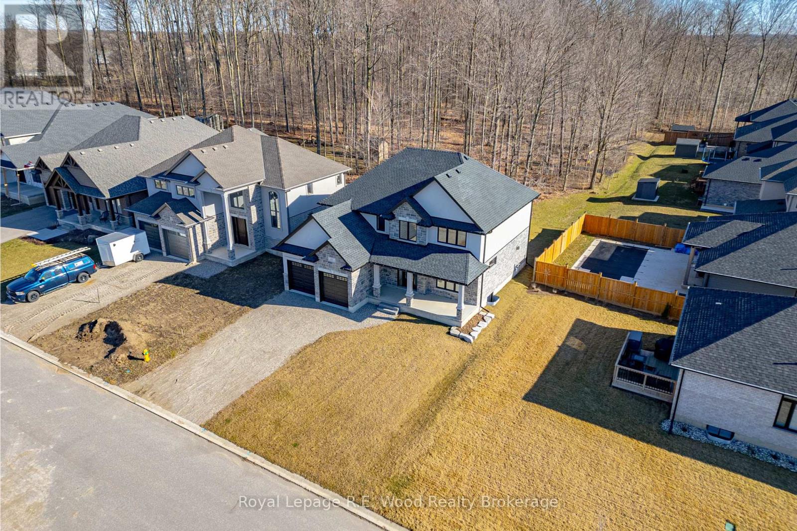 61 Sunview Drive, Norwich (Norwich Town), Ontario  N0J 1P0 - Photo 30 - X11927056