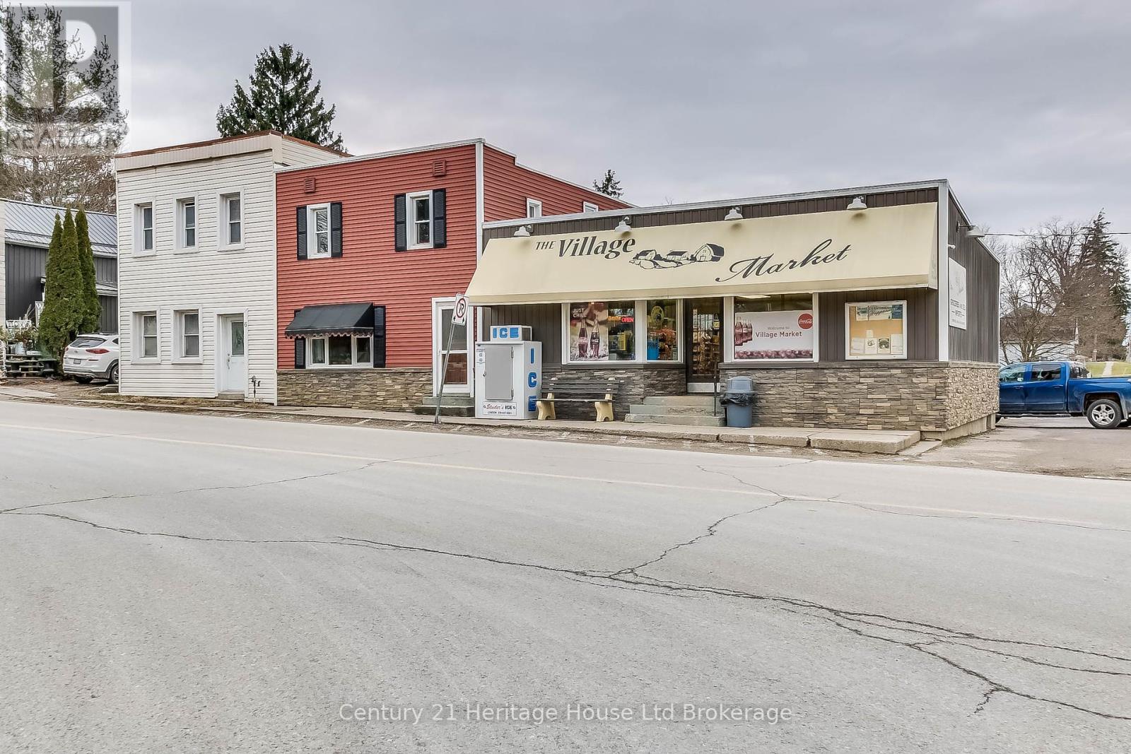 2 Church Street, Norwich (Burgessville), Ontario  N0J 1C0 - Photo 1 - X11938596