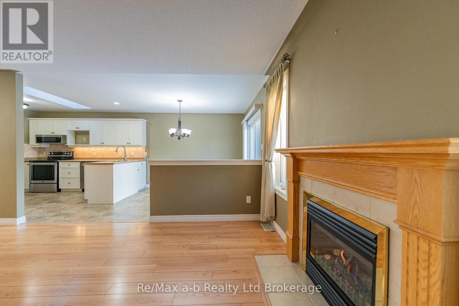 135 Weston Drive, Tillsonburg, Ontario  N4G 5X1 - Photo 6 - X11991579