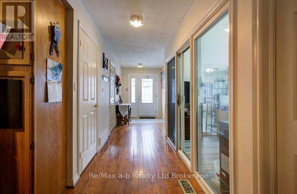 26 Seres Drive, Tillsonburg, Ontario  N4G 5G1 - Photo 8 - X11998801