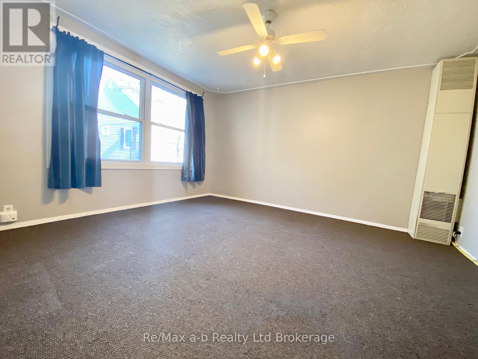 224 Joseph Street, Twp), Ontario  N7L 3H1 - Photo 15 - X12026765