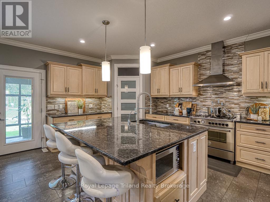 20 Sloan Drive, Zorra (Thamesford), Ontario  N0M 2M0 - Photo 17 - X12030023