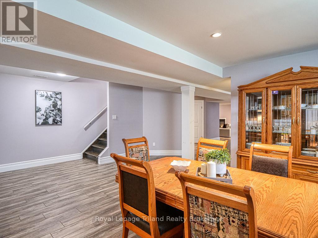 20 Sloan Drive, Zorra (Thamesford), Ontario  N0M 2M0 - Photo 31 - X12030023