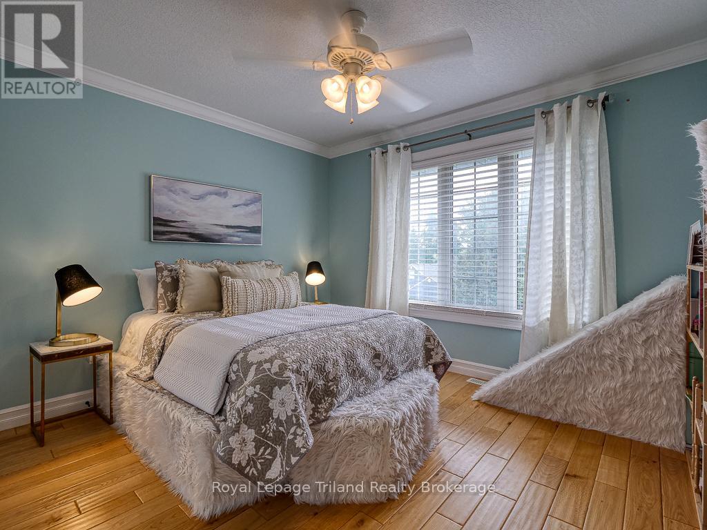 20 Sloan Drive, Zorra (Thamesford), Ontario  N0M 2M0 - Photo 38 - X12030023