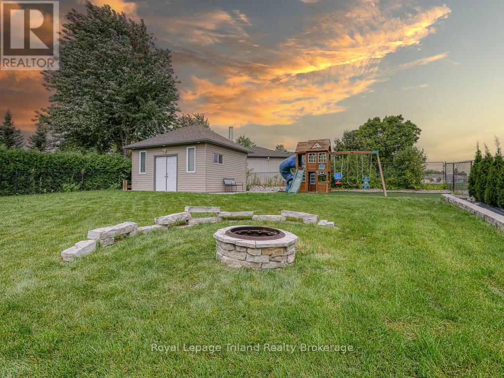 20 Sloan Drive, Zorra (Thamesford), Ontario  N0M 2M0 - Photo 48 - X12030023