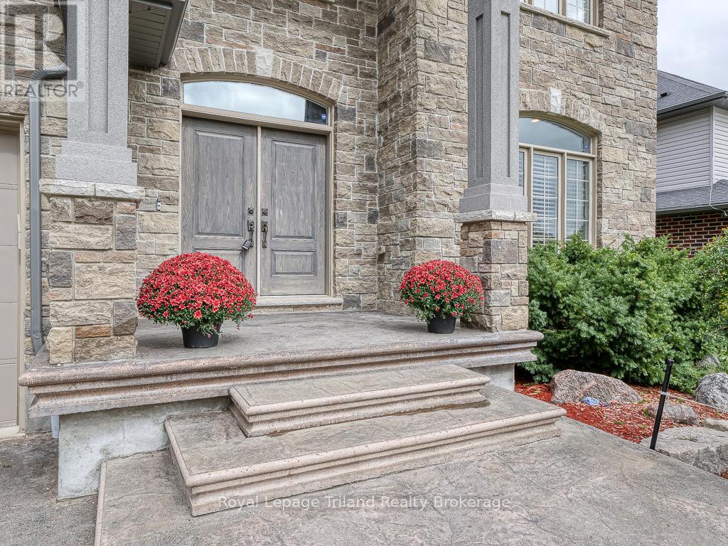 20 Sloan Drive, Zorra (Thamesford), Ontario  N0M 2M0 - Photo 5 - X12030023