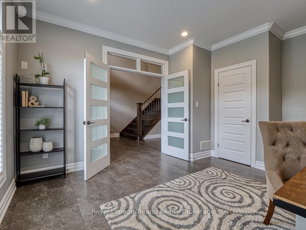20 Sloan Drive, Zorra (Thamesford), Ontario  N0M 2M0 - Photo 9 - X12030023