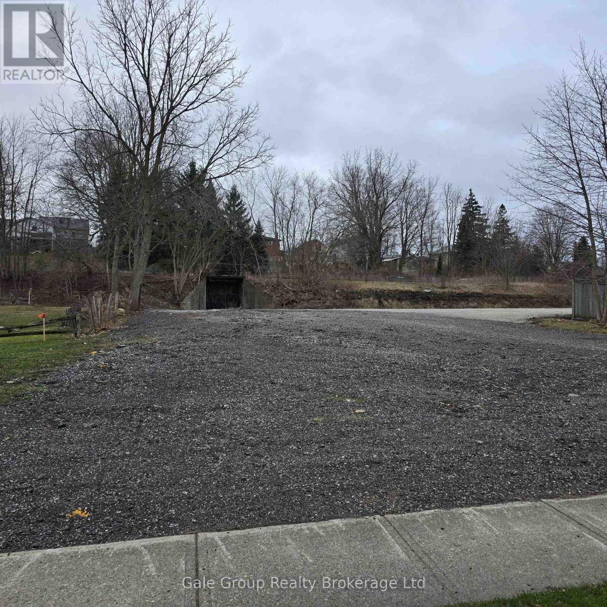 180 Main Street, Woodstock (Woodstock - South), Ontario  N4S 1S9 - Photo 4 - X12086568