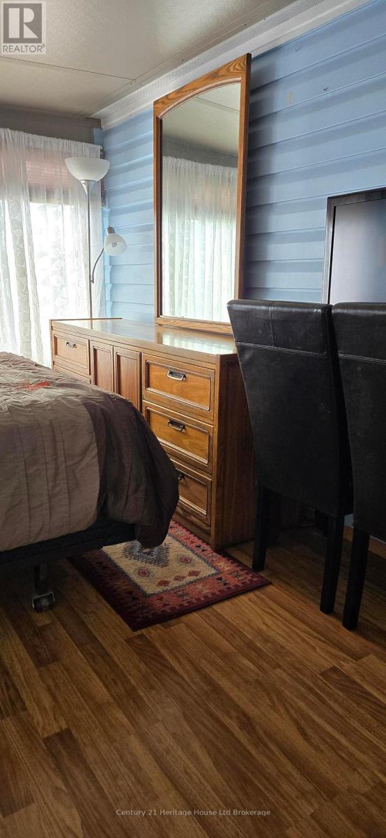 65 - 296 West Quarter Town Line Road, Brant (Brantford Twp), Ontario  N0E 1E0 - Photo 4 - X12091728