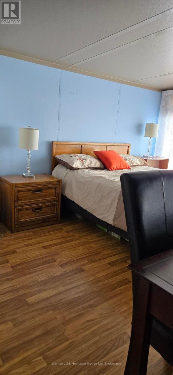 65 - 296 West Quarter Town Line Road, Brant (Brantford Twp), Ontario  N0E 1E0 - Photo 6 - X12091728