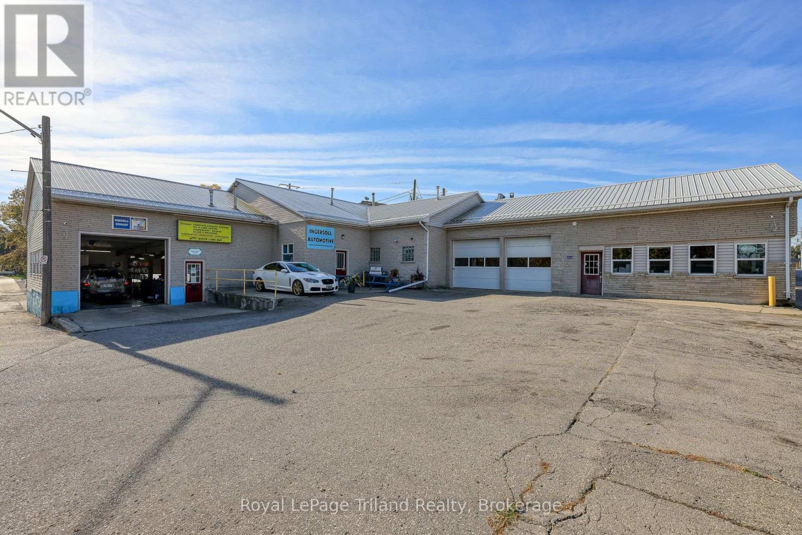 22 Charles Street East Street E, Ingersoll (Ingersoll - South), Ontario  N5C 1J4 - Photo 2 - X12098201