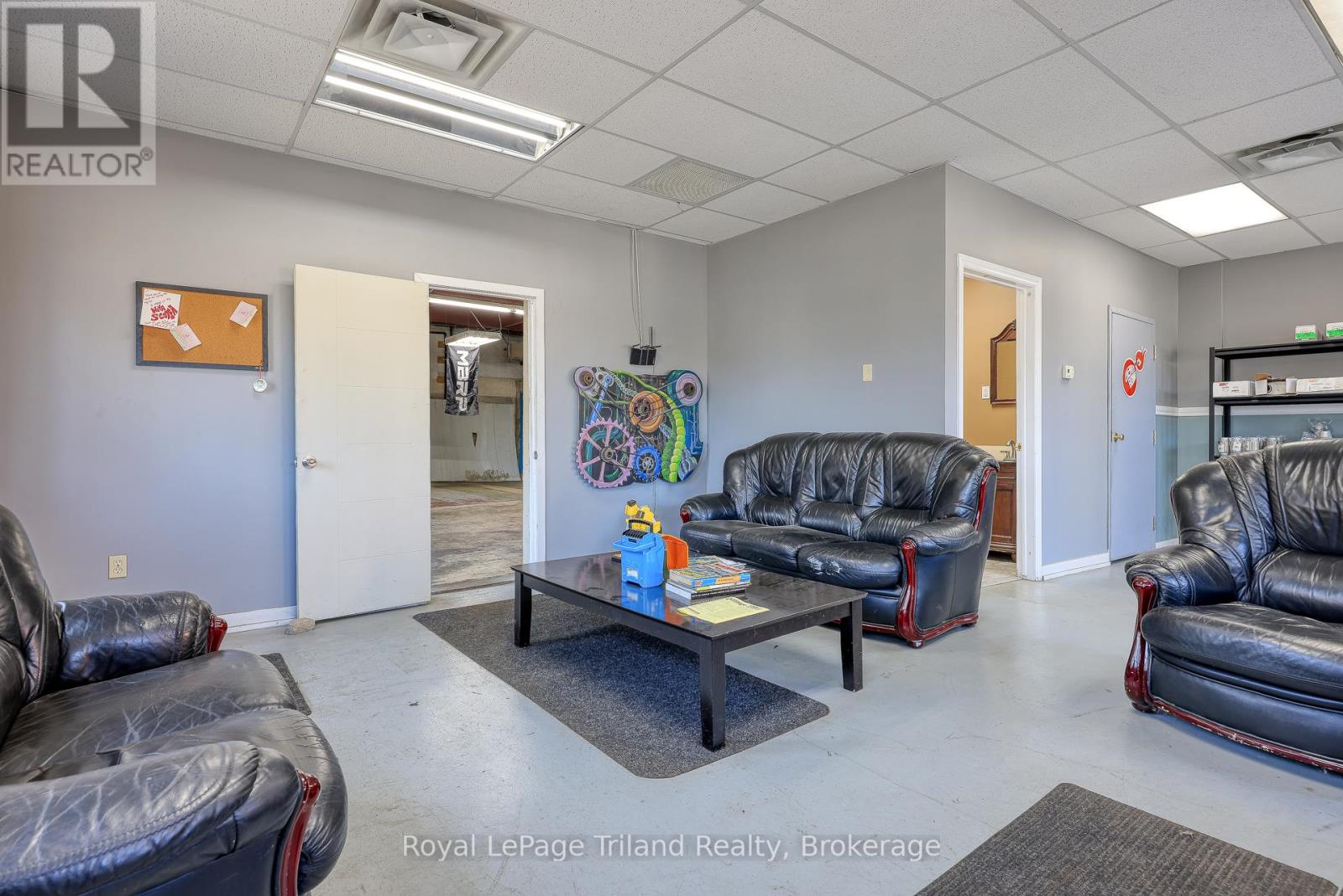 22 Charles Street East Street E, Ingersoll (Ingersoll - South), Ontario  N5C 1J4 - Photo 31 - X12098201