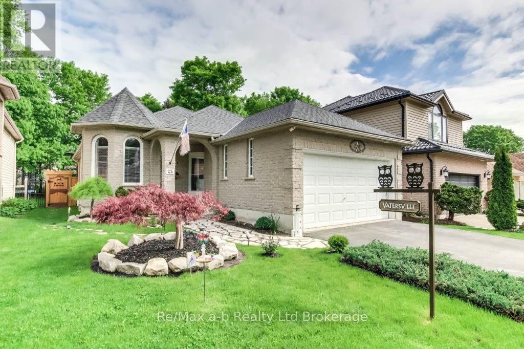 25 Pembers Pass, Woodstock (Woodstock - South), Ontario  N4S 8Z5 - Photo 3 - X12149088