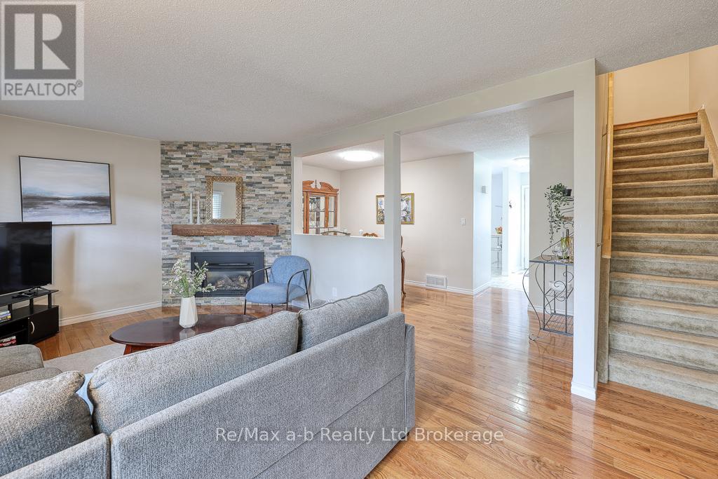 3 - 478 Springbank Avenue N, Woodstock (Woodstock - North), Ontario  N4T 1K7 - Photo 14 - X12150309
