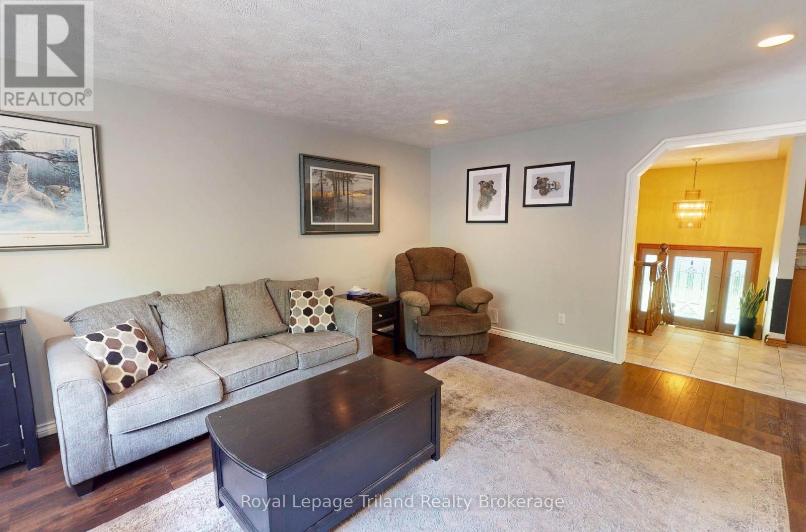 1980 West Quarter Line Road, Norfolk (Langton), Ontario  N0E 1G0 - Photo 4 - X12152251