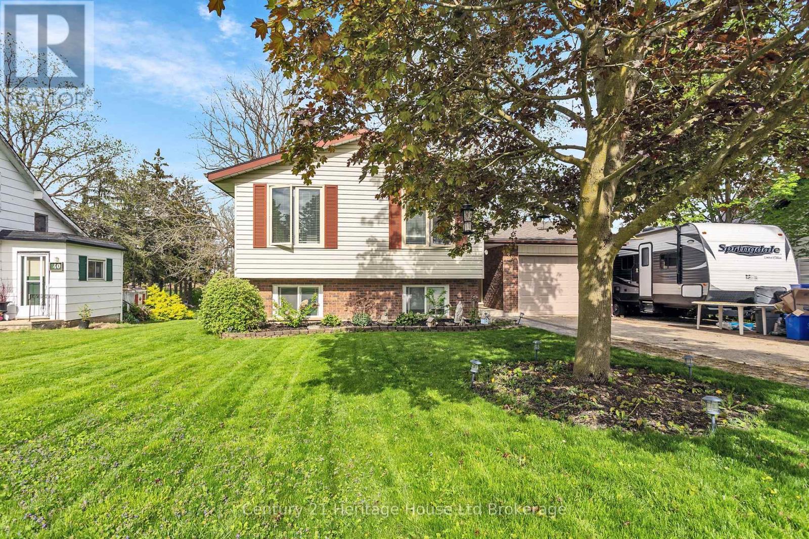 38 Albert Street, Norwich (Norwich Town), Ontario  N0J 1P0 - Photo 34 - X12152552