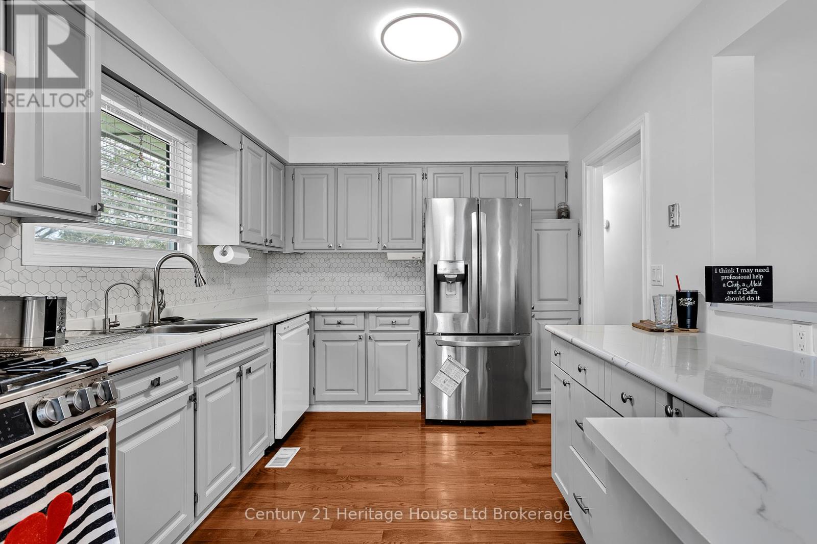 38 Albert Street, Norwich (Norwich Town), Ontario  N0J 1P0 - Photo 4 - X12152552