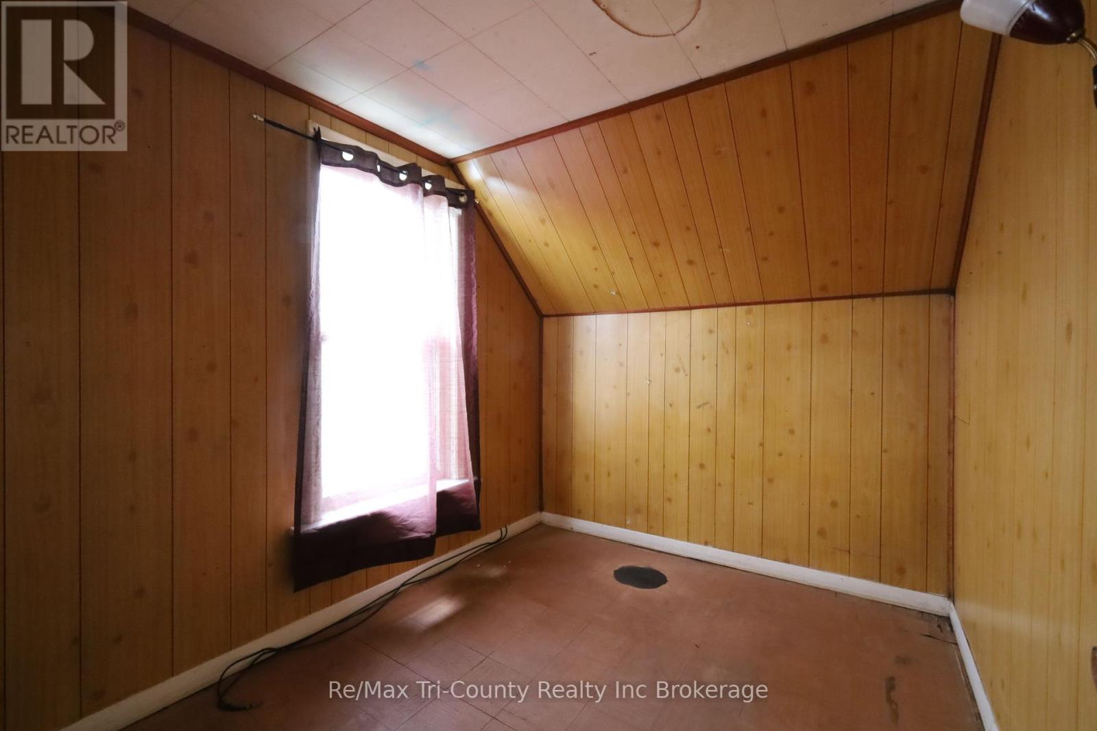 49 Rosemont Avenue, Hamilton (Stipley), Ontario  L8L 2M4 - Photo 13 - X12153641