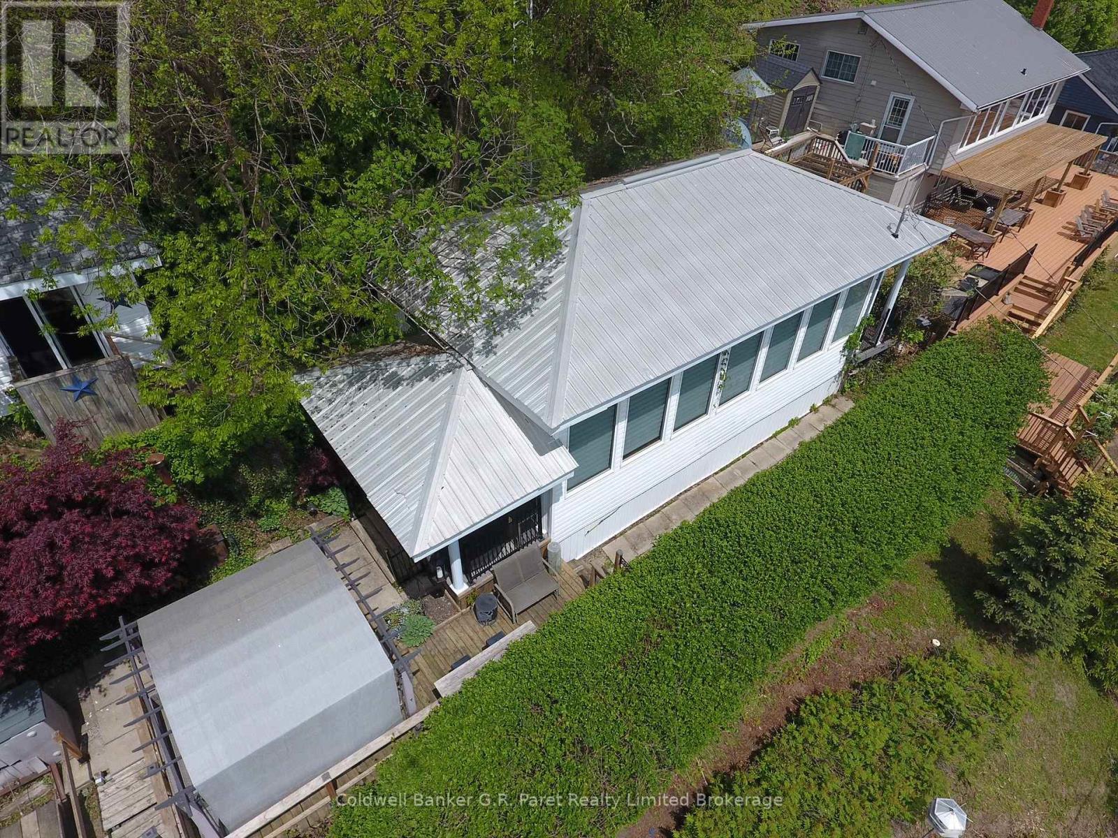 61 Bluewater Avenue, Norfolk (Booth's Harbour), Ontario  N0E 1P0 - Photo 2 - X12163159