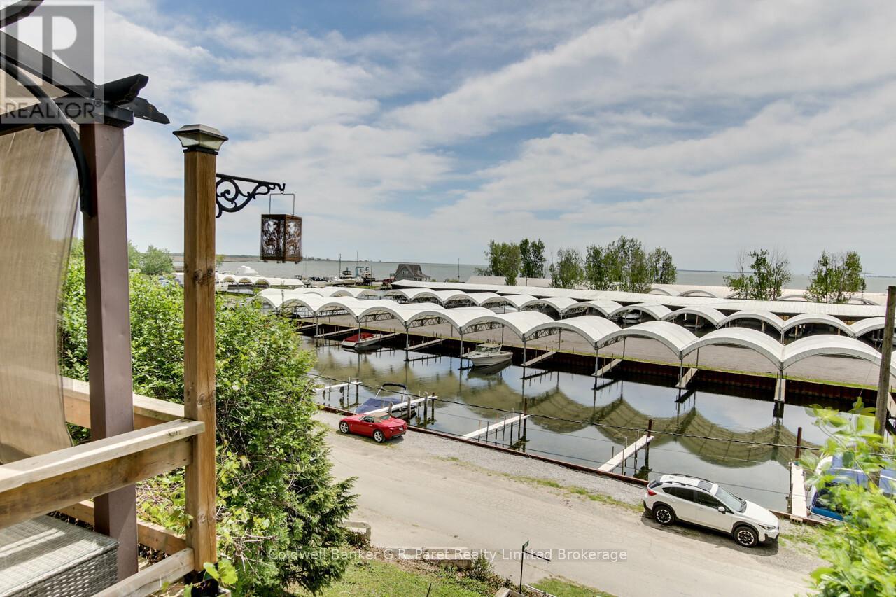 61 Bluewater Avenue, Norfolk (Booth's Harbour), Ontario  N0E 1P0 - Photo 5 - X12163159