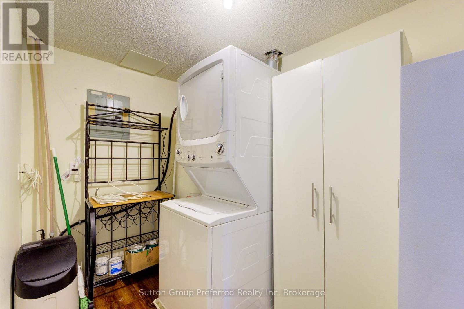 102 - 163 Ferguson Avenue, Woodstock (Woodstock - South), Ontario  N4V 1B1 - Photo 14 - X12276813