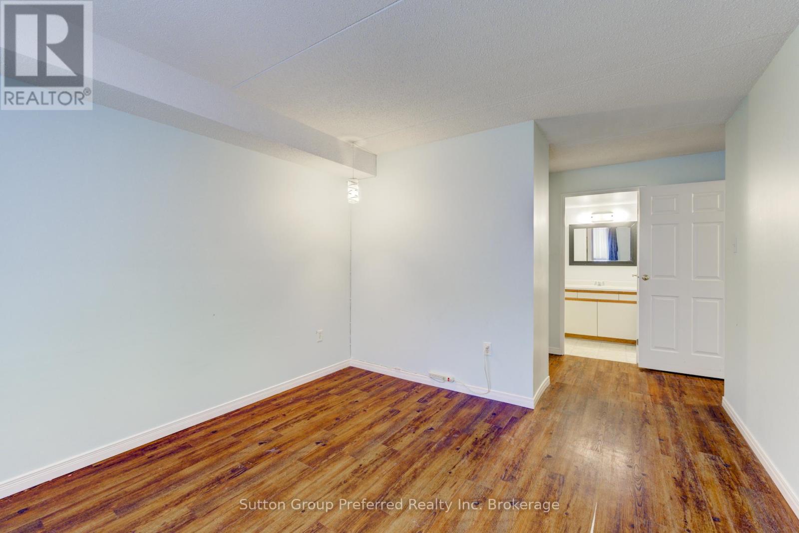 102 - 163 Ferguson Avenue, Woodstock (Woodstock - South), Ontario  N4V 1B1 - Photo 16 - X12276813