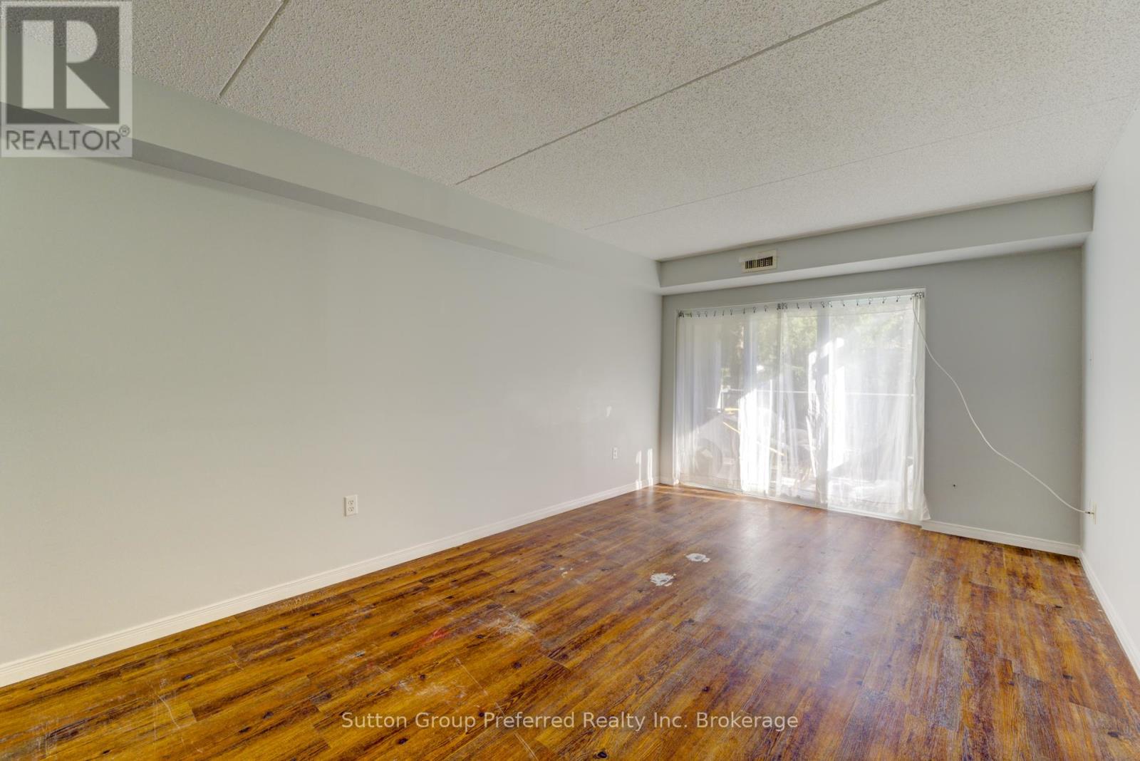 102 - 163 Ferguson Avenue, Woodstock (Woodstock - South), Ontario  N4V 1B1 - Photo 20 - X12276813