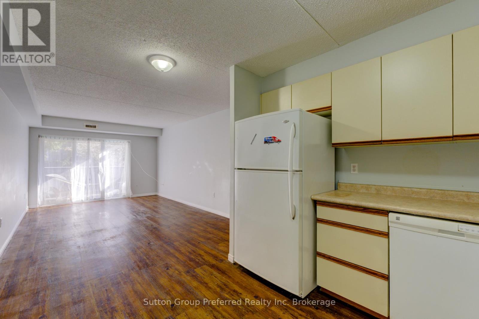 102 - 163 Ferguson Avenue, Woodstock (Woodstock - South), Ontario  N4V 1B1 - Photo 25 - X12276813