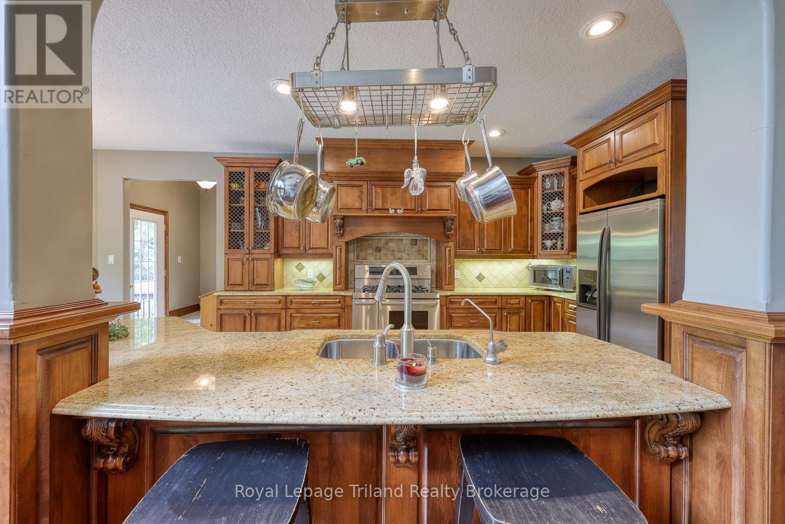 537 Plowman's Line, Norfolk, Ontario  N4G 4G9 - Photo 13 - X12282185