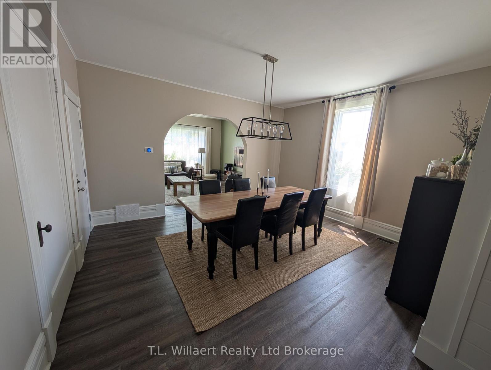 14 Rutherford Avenue, Aylmer, Ontario  N5H 2N6 - Photo 3 - X12307620