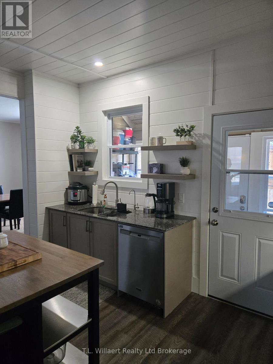 14 Rutherford Avenue, Aylmer, Ontario  N5H 2N6 - Photo 7 - X12307620