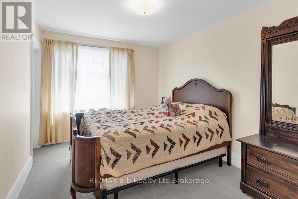 347 Broadway Street, Tillsonburg, Ontario  N4G 3S4 - Photo 17 - X12314791