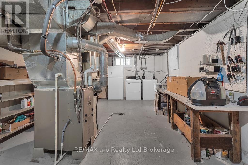 347 Broadway Street, Tillsonburg, Ontario  N4G 3S4 - Photo 23 - X12314791