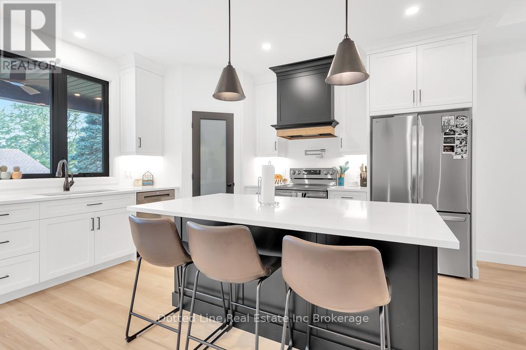 4 Charles Court, Bayham (Port Burwell), Ontario  N0J 1T0 - Photo 11 - X12323659