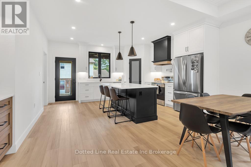 4 Charles Court, Bayham (Port Burwell), Ontario  N0J 1T0 - Photo 13 - X12323659