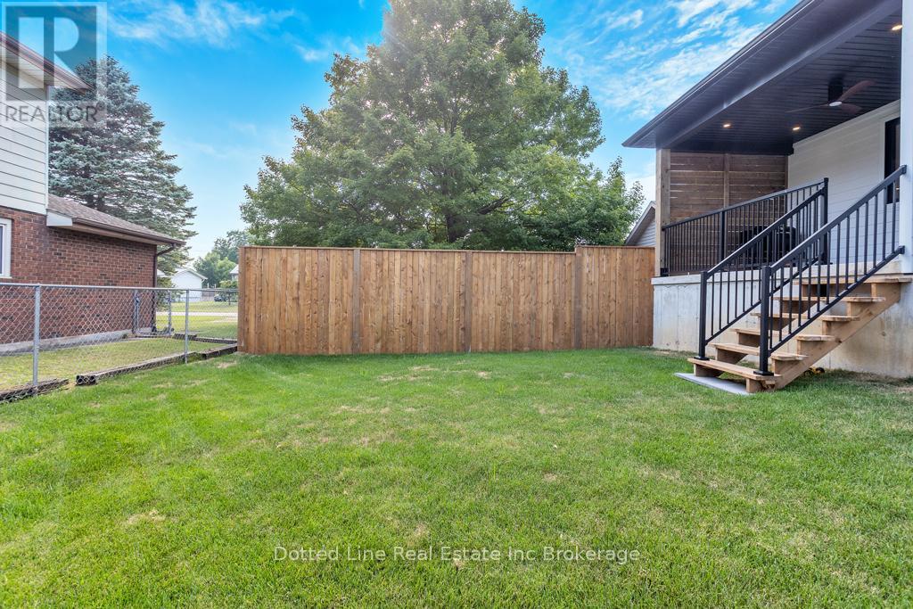 4 Charles Court, Bayham (Port Burwell), Ontario  N0J 1T0 - Photo 20 - X12323659