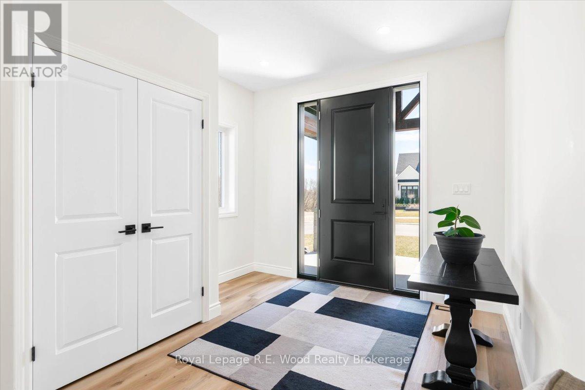 39 Herb Street, Norwich (Norwich Town), Ontario  N0J 1P0 - Photo 9 - X12323986