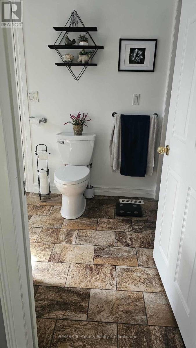 27 Harpurhey Road, Huron East (Harpurhey Village), Ontario  N0K 1W0 - Photo 11 - X12376079