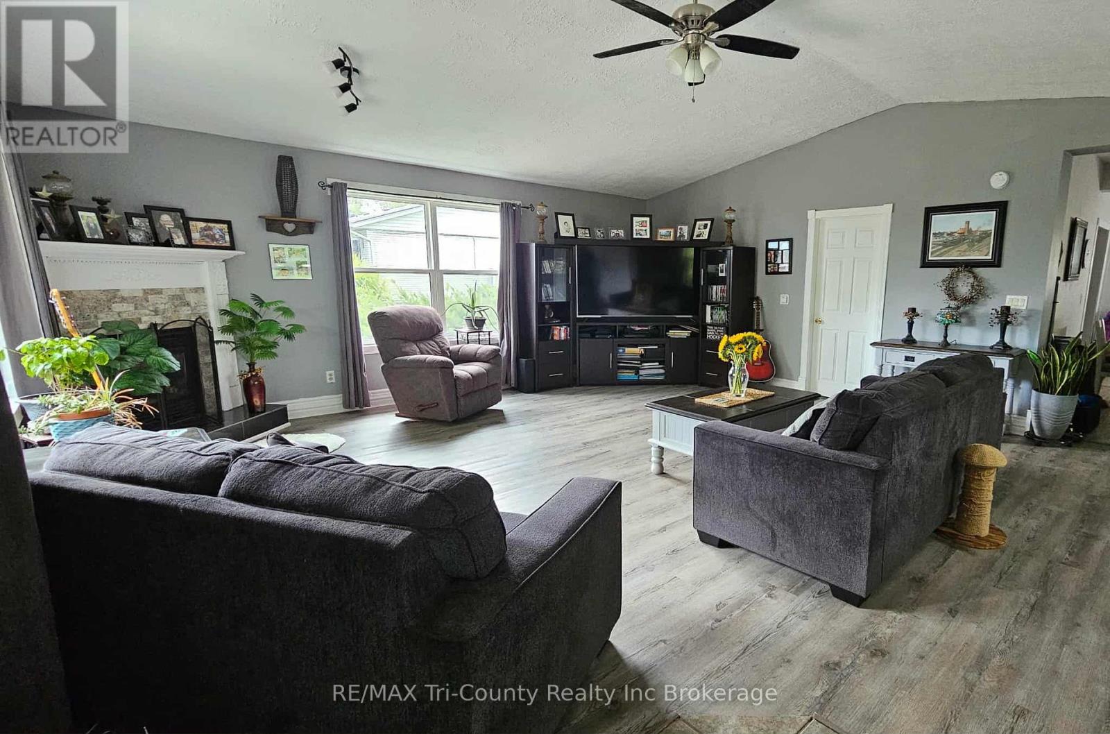 27 Harpurhey Road, Huron East (Harpurhey Village), Ontario  N0K 1W0 - Photo 14 - X12376079