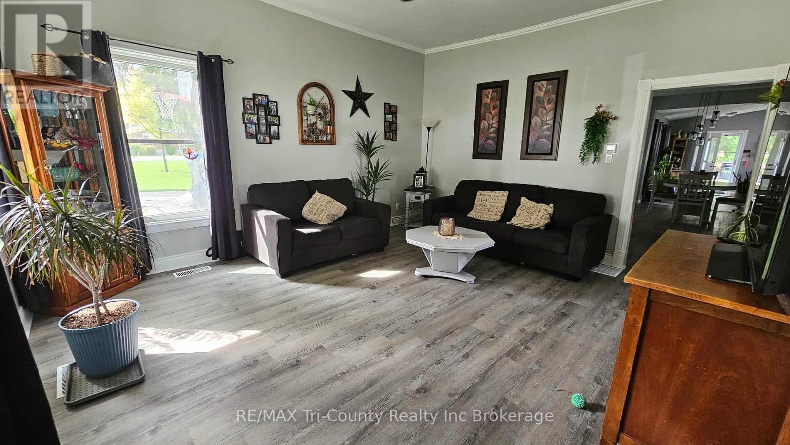 27 Harpurhey Road, Huron East (Harpurhey Village), Ontario  N0K 1W0 - Photo 3 - X12376079