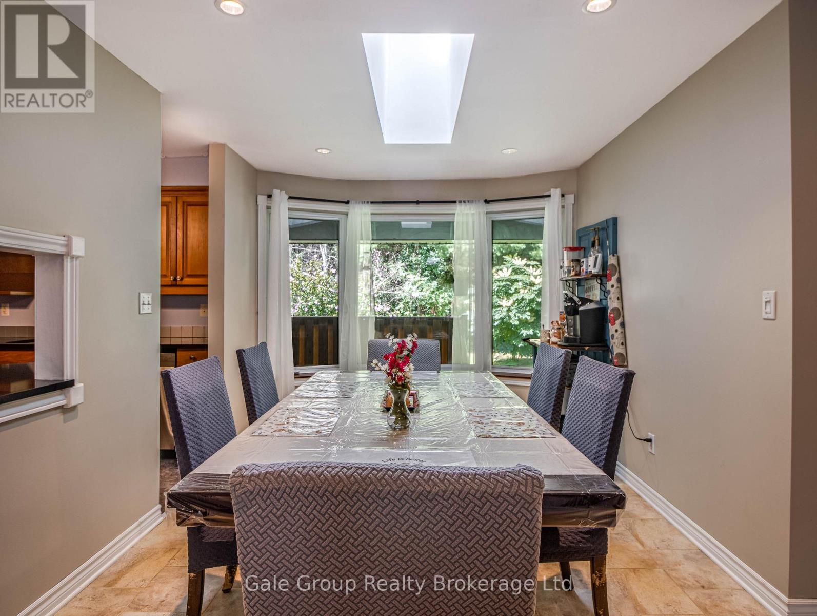 1048 County Rd 28 Road, Norfolk (Frogmore), Ontario  N0E 1G0 - Photo 11 - X12377755