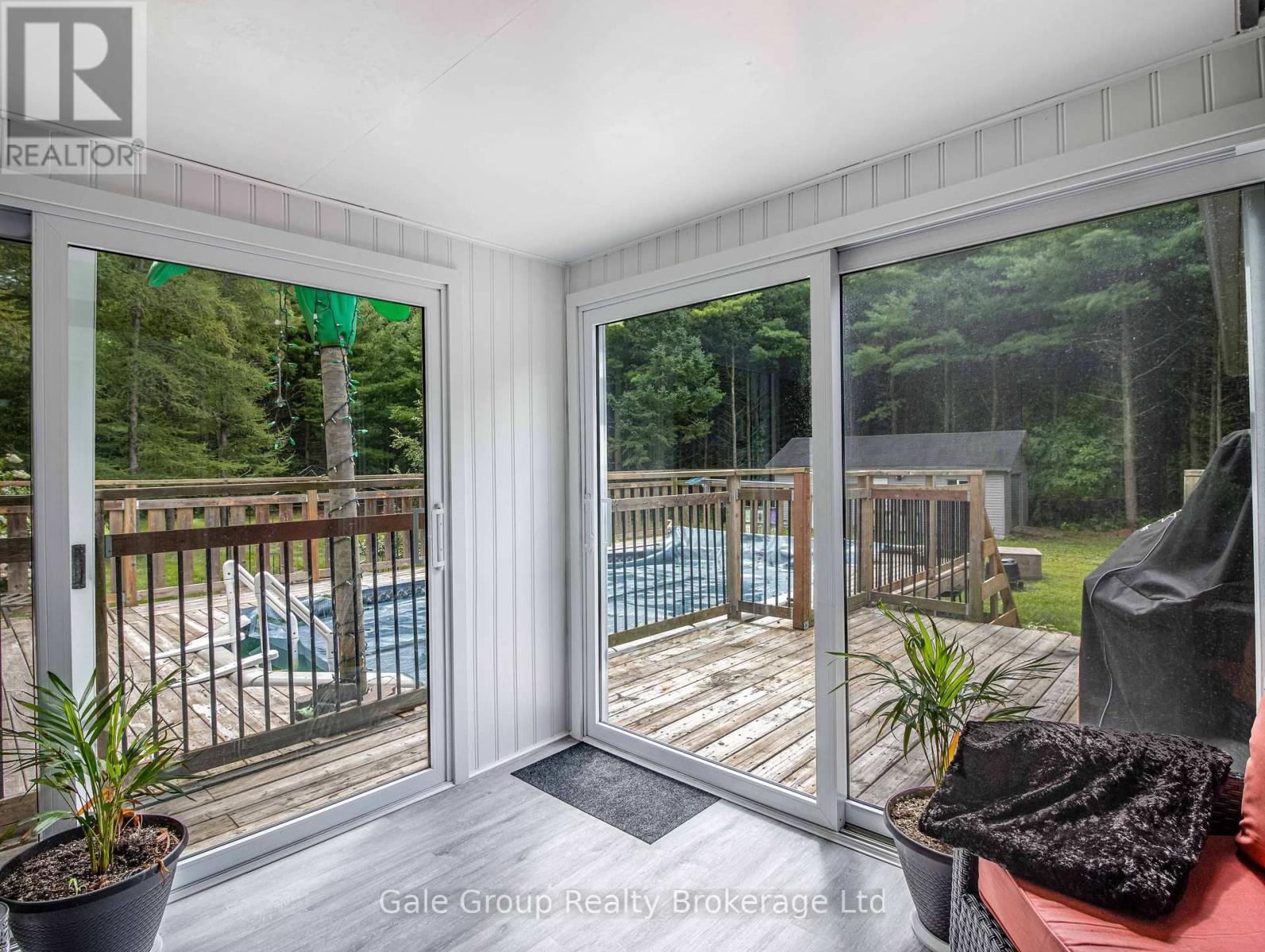 1048 County Rd 28 Road, Norfolk (Frogmore), Ontario  N0E 1G0 - Photo 6 - X12377755