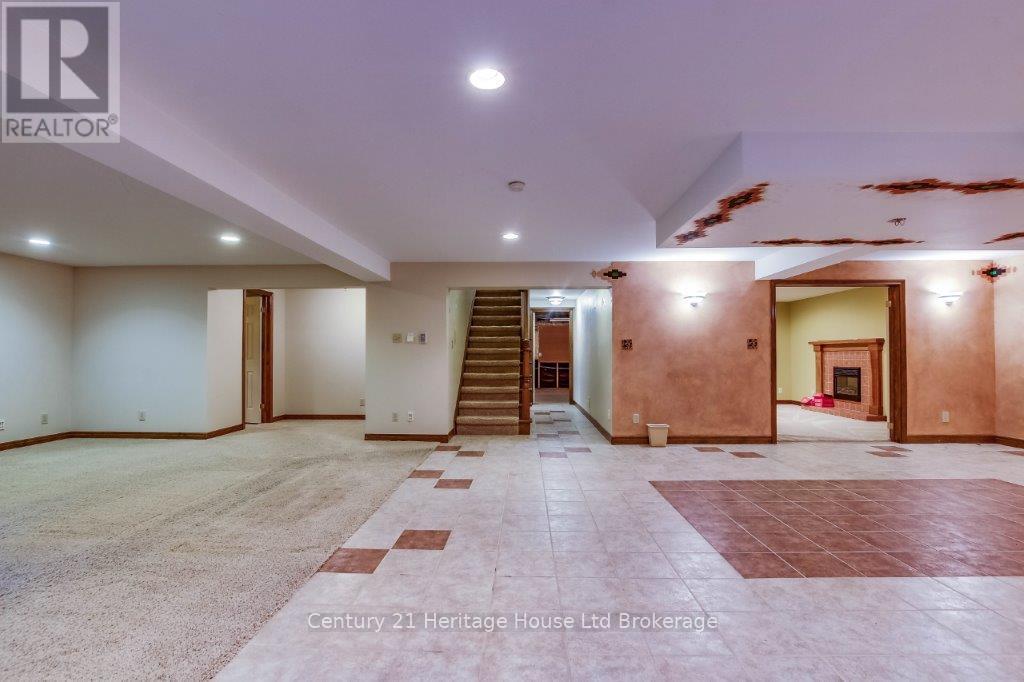 675 Lansdowne Avenue, Woodstock (Woodstock - North), Ontario  N4T 1K3 - Photo 27 - X12382339