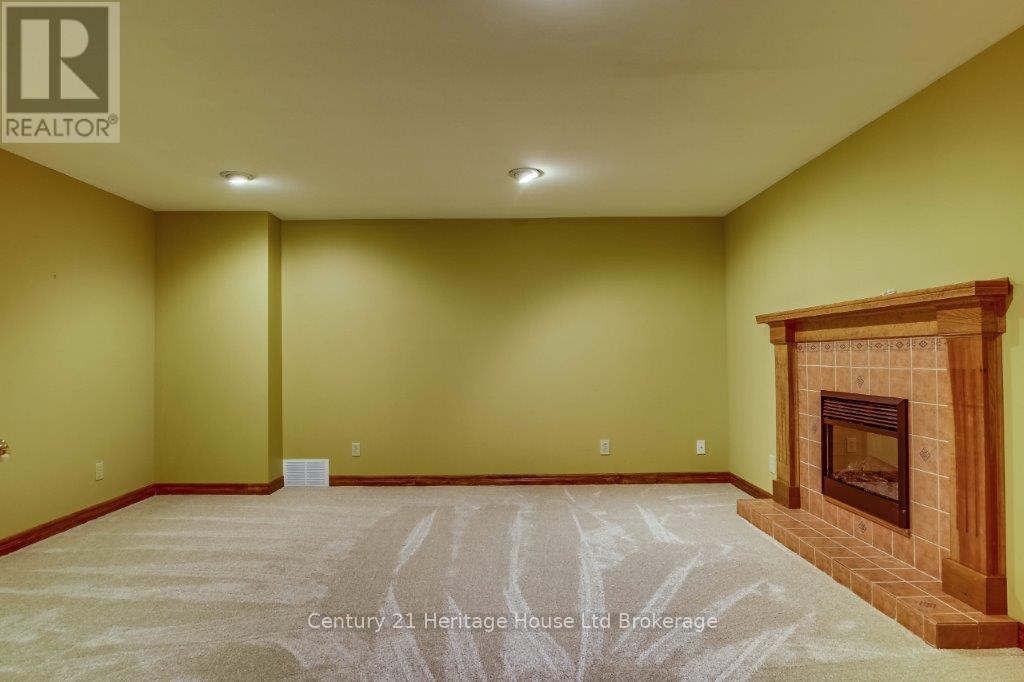 675 Lansdowne Avenue, Woodstock (Woodstock - North), Ontario  N4T 1K3 - Photo 30 - X12382339