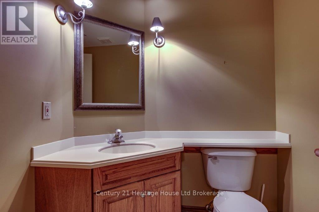 675 Lansdowne Avenue, Woodstock (Woodstock - North), Ontario  N4T 1K3 - Photo 31 - X12382339